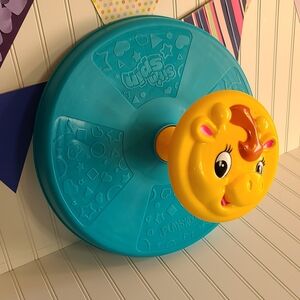 Playskool Sit n Spin Giraffe Classic Spinning Activity for Toddlers
